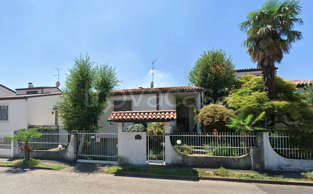 casa indipendente in vendita a Trezzano sul Naviglio