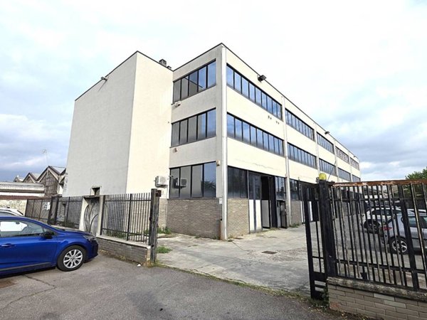 locale commerciale in vendita a Trezzano sul Naviglio