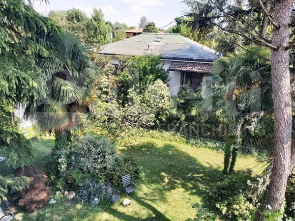 casa indipendente in vendita a Trezzano sul Naviglio