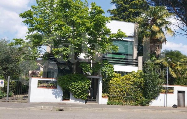 casa indipendente in vendita a Trezzano sul Naviglio