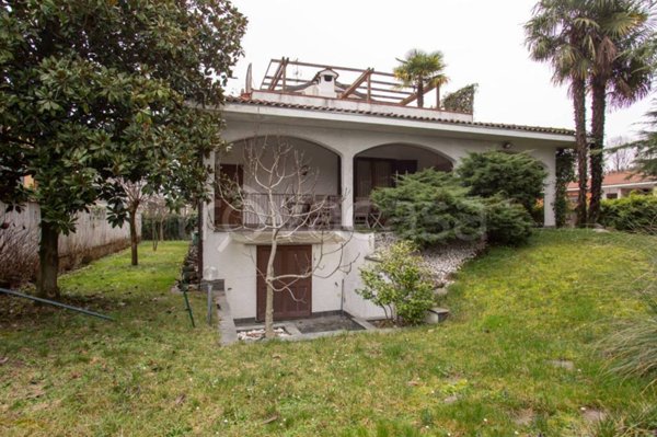 casa indipendente in vendita a Trezzano sul Naviglio