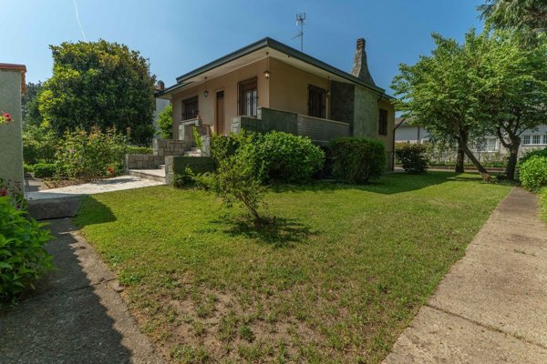 casa indipendente in vendita a Trezzano sul Naviglio