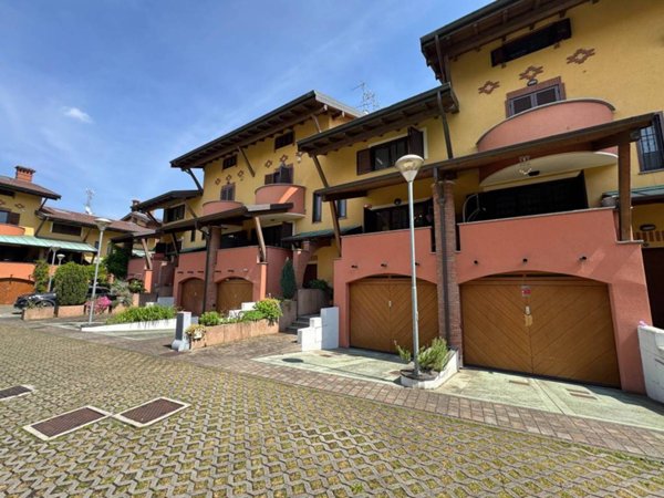 casa indipendente in vendita a Trezzano sul Naviglio