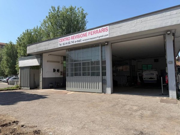locale commerciale in vendita a Trezzano sul Naviglio