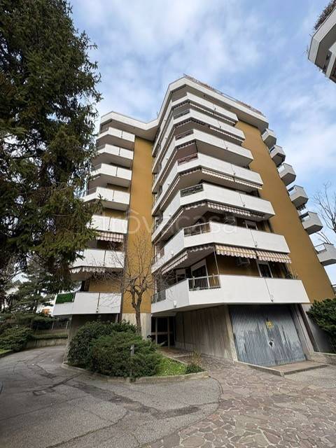 appartamento in vendita a Trezzano sul Naviglio