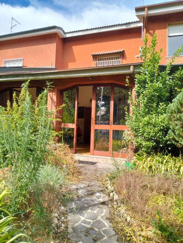 casa indipendente in vendita a Trezzano sul Naviglio
