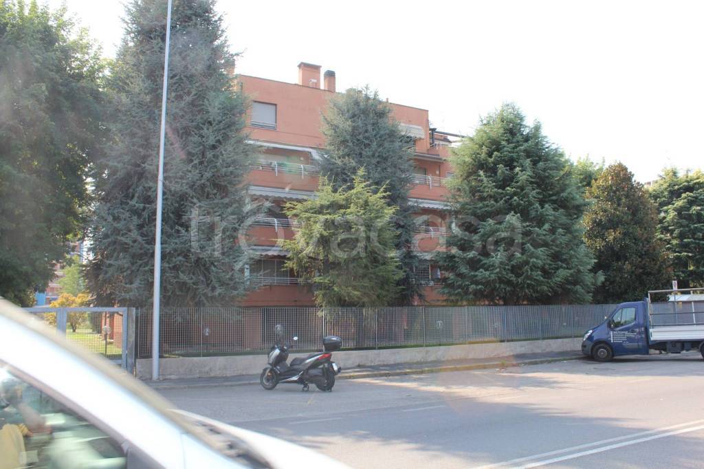 appartamento in vendita a Trezzano sul Naviglio