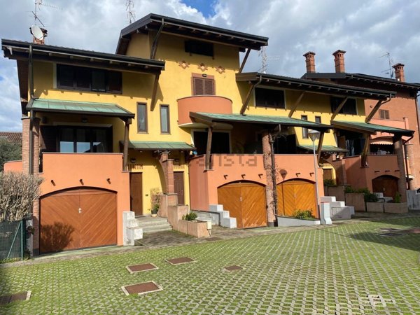 casa indipendente in vendita a Trezzano sul Naviglio