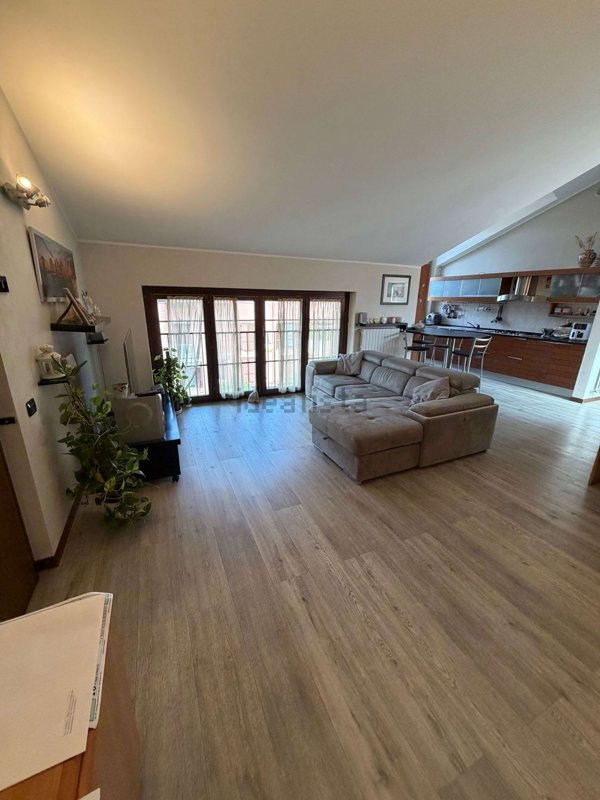 appartamento in vendita a Trezzano sul Naviglio