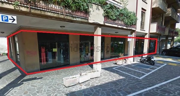 locale di sgombero in vendita a Trezzo sull'Adda