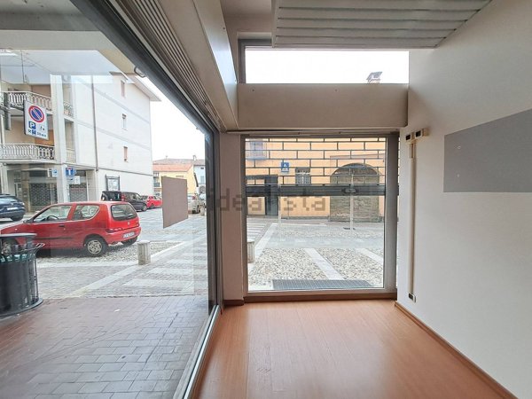 ufficio in vendita a Trezzo sull'Adda