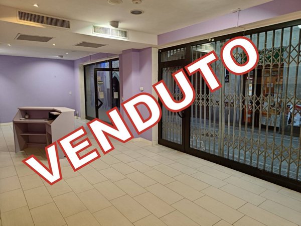 negozio in vendita a Trezzo sull'Adda