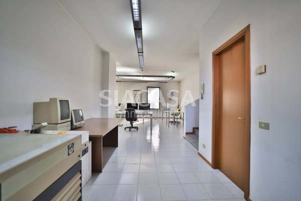 ufficio in vendita a Trezzo sull'Adda