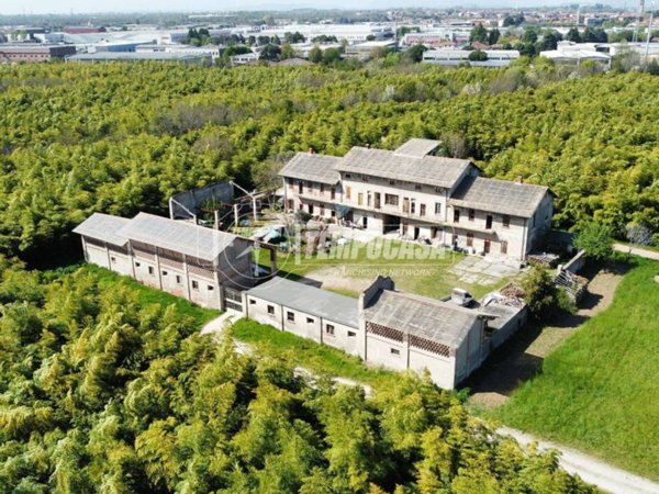 casa indipendente in vendita a Trezzo sull'Adda
