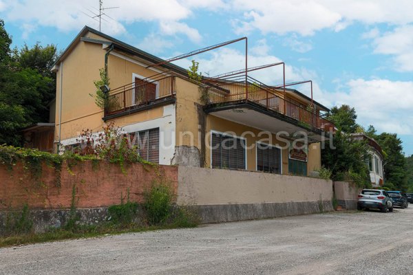 negozio in vendita a Trezzo sull'Adda