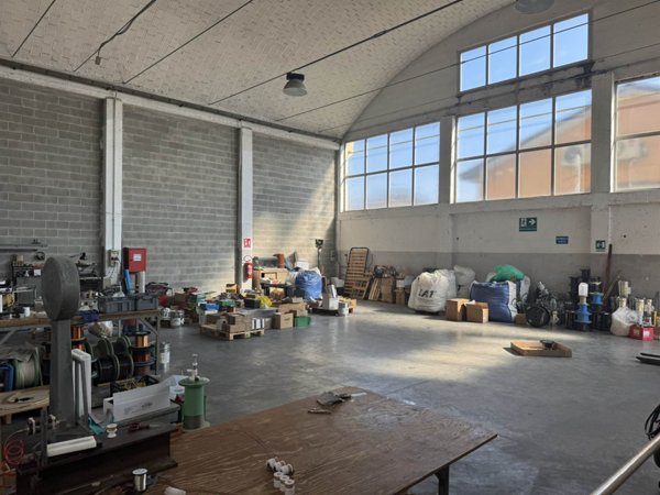 ufficio in vendita a Trezzo sull'Adda