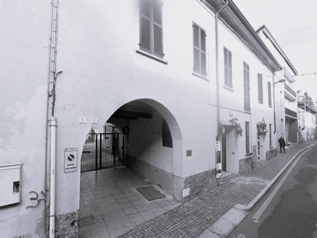 appartamento in vendita a Trezzo sull'Adda in zona Concesa