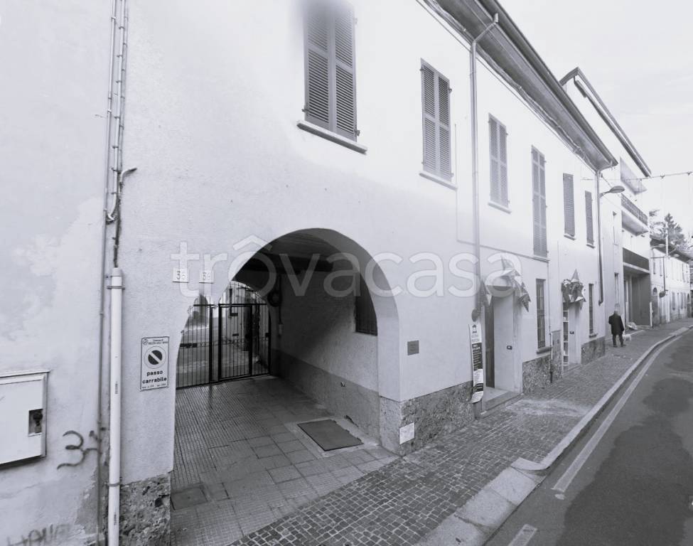 appartamento in vendita a Trezzo sull'Adda in zona Concesa