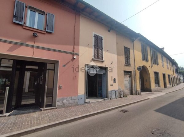 negozio in vendita a Trezzo sull'Adda