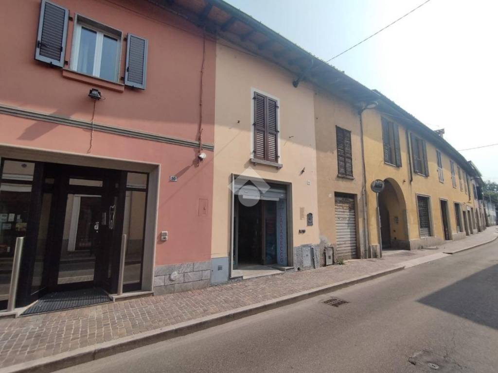 negozio in vendita a Trezzo sull'Adda
