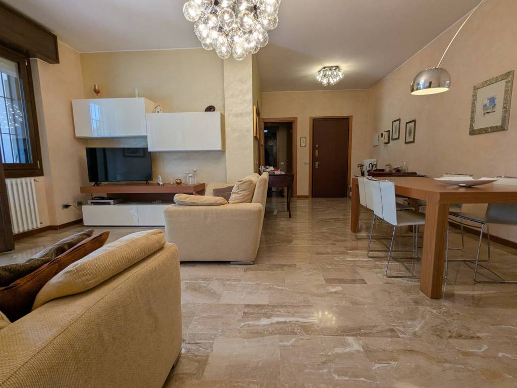 appartamento in vendita a Trezzo sull'Adda