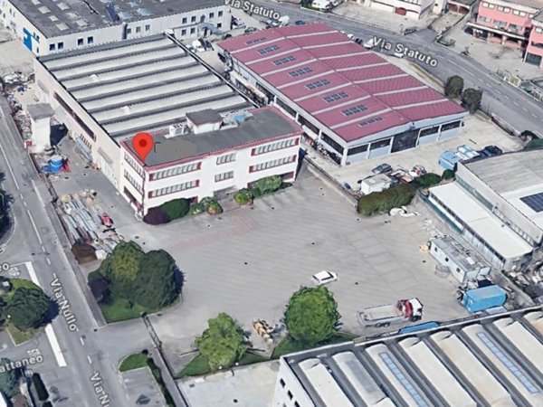 capannone in vendita a Trezzo sull'Adda