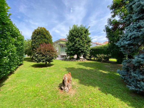 casa indipendente in vendita a Trezzo sull'Adda