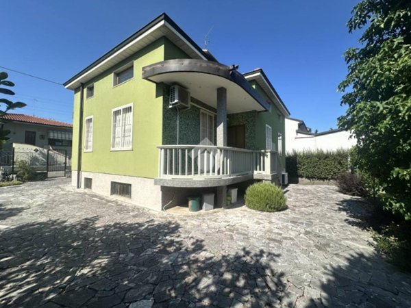 casa indipendente in vendita a Trezzo sull'Adda