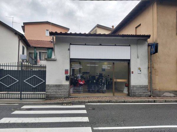 negozio in vendita a Trezzo sull'Adda