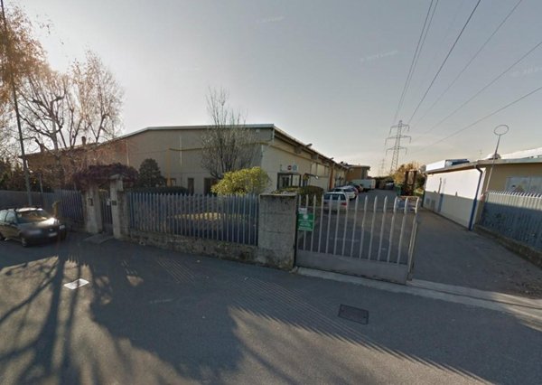 capannone in vendita a Trezzo sull'Adda