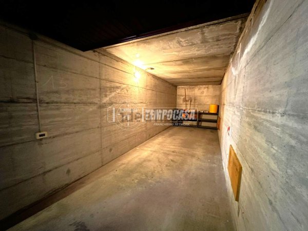 ufficio in vendita a Trezzo sull'Adda