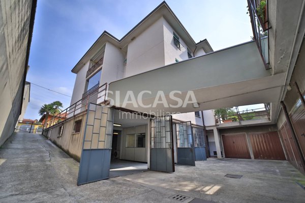 locale di sgombero in vendita a Trezzo sull'Adda