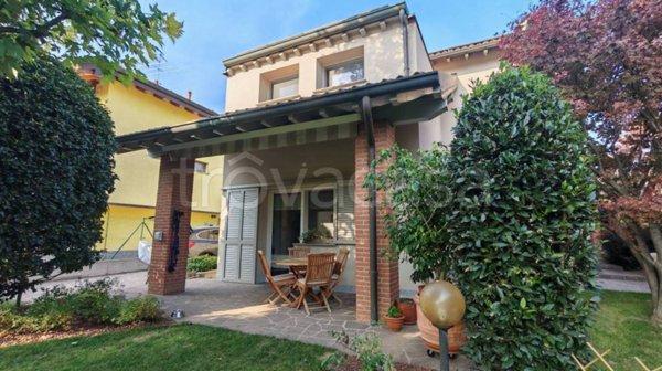 casa indipendente in vendita a Trezzo sull'Adda