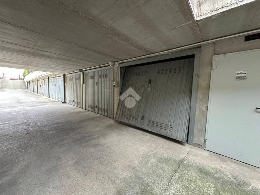 ufficio in vendita a Trezzo sull'Adda