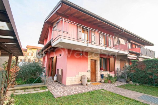 casa indipendente in vendita a Trezzo sull'Adda
