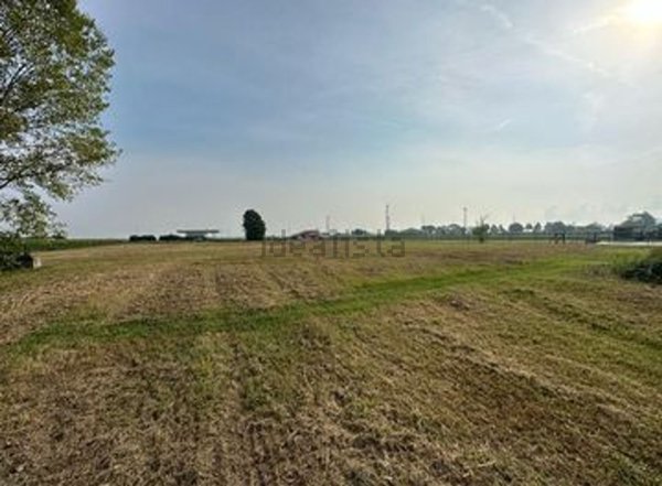 terreno edificabile in vendita a Trezzo sull'Adda
