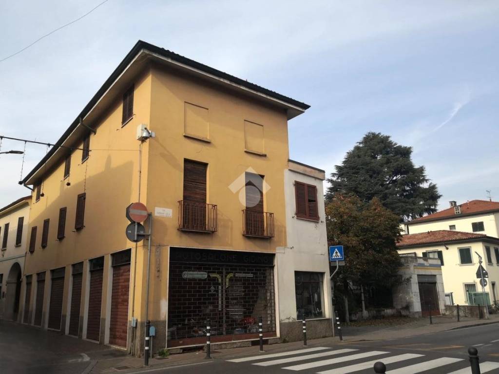 intera palazzina in vendita a Trezzo sull'Adda