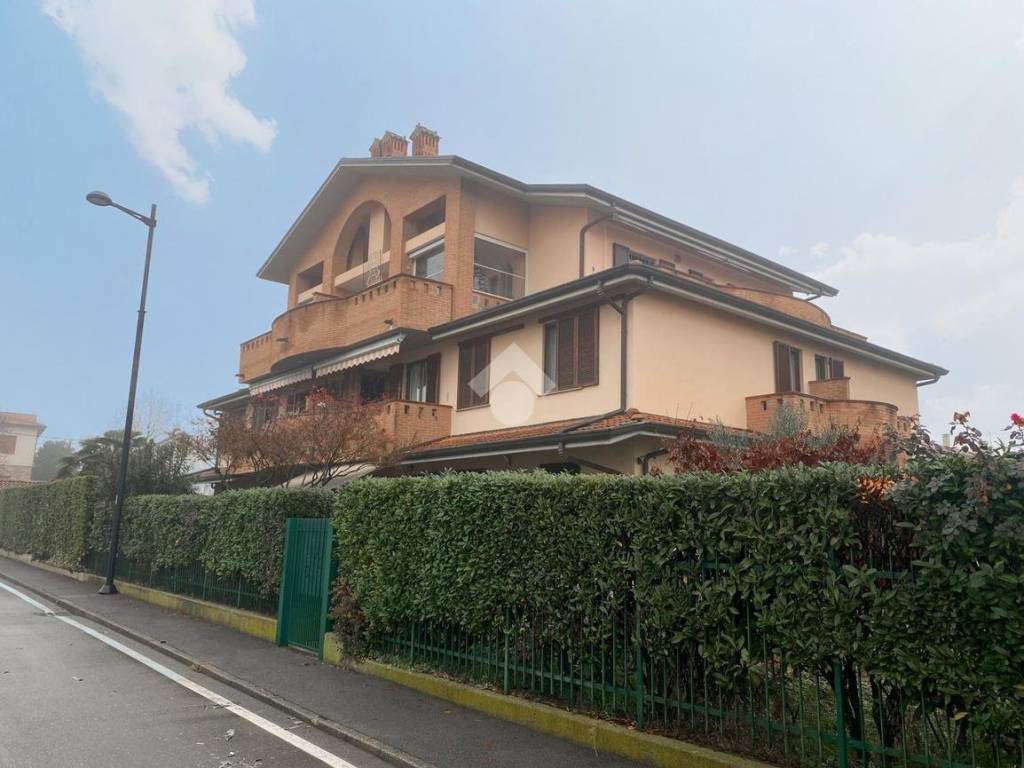 appartamento in vendita a Trezzo sull'Adda