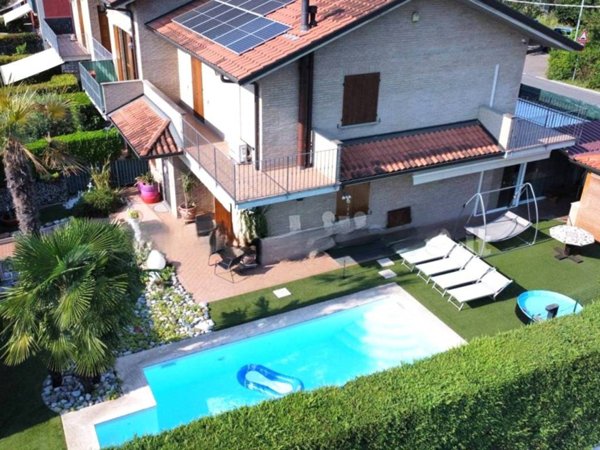 casa indipendente in vendita a Trezzo sull'Adda