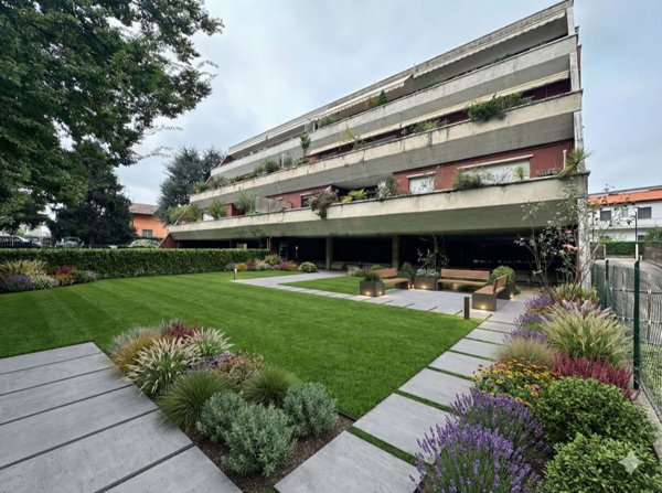 appartamento in vendita a Trezzo sull'Adda in zona Concesa