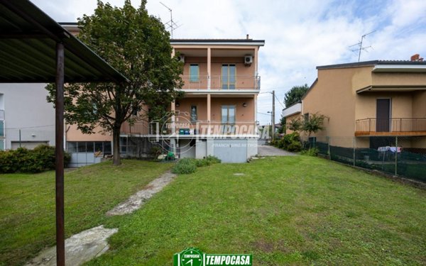 casa indipendente in vendita a Trezzo sull'Adda in zona Concesa