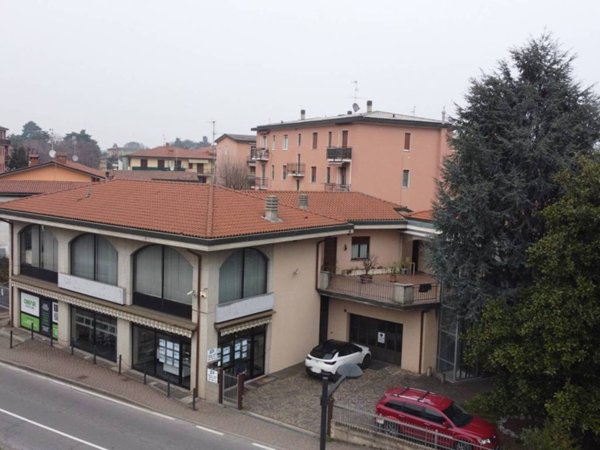 negozio in vendita a Trezzo sull'Adda