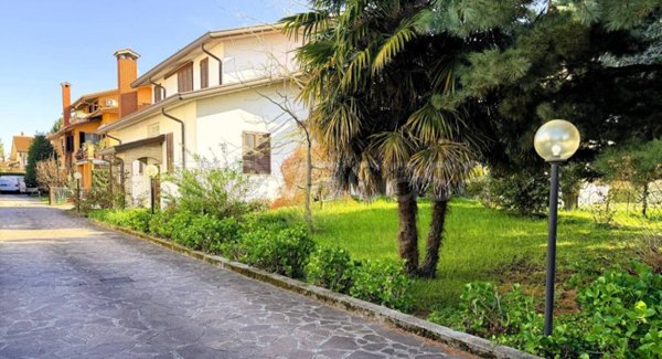 casa indipendente in vendita a Trezzo sull'Adda