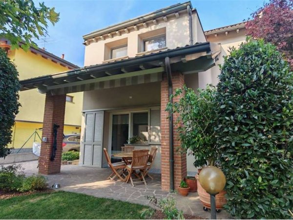 casa indipendente in vendita a Trezzo sull'Adda