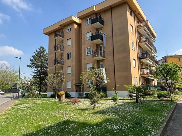 appartamento in vendita a Trezzo sull'Adda in zona Concesa