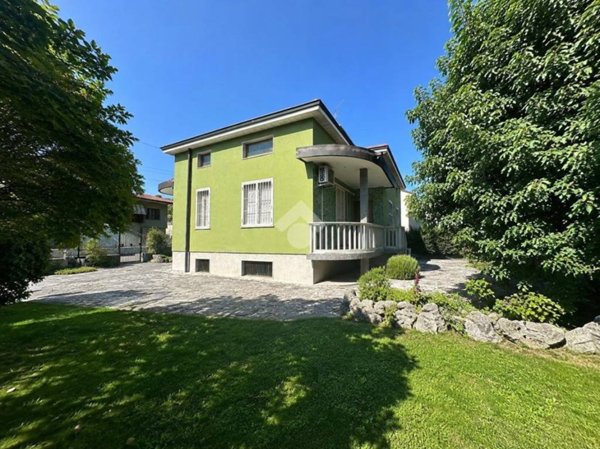 casa indipendente in vendita a Trezzo sull'Adda