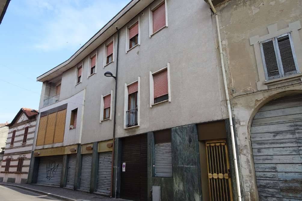 intera palazzina in vendita a Trezzo sull'Adda in zona Concesa