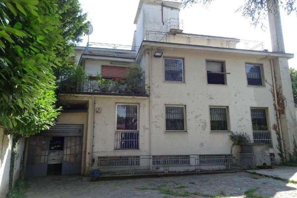 negozio in vendita a Trezzo sull'Adda