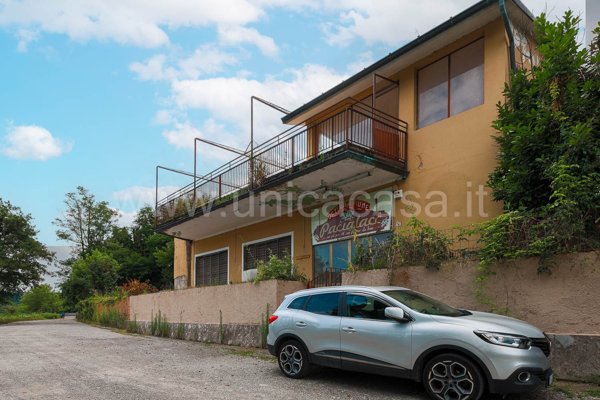 negozio in vendita a Trezzo sull'Adda