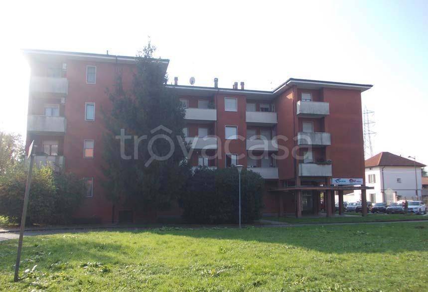 appartamento in vendita a Trezzo sull'Adda in zona Concesa
